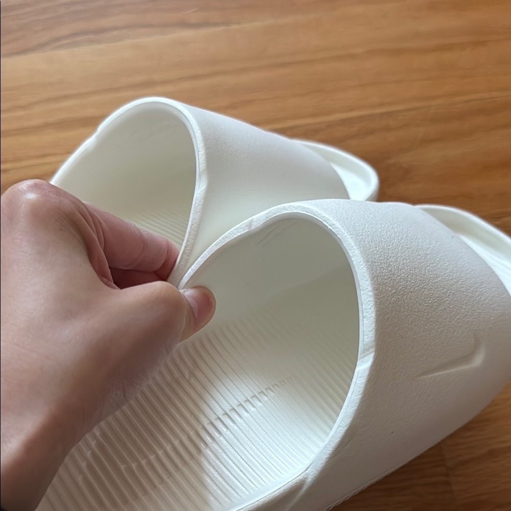Nike White Slide Sandals - Picture 5 of 5